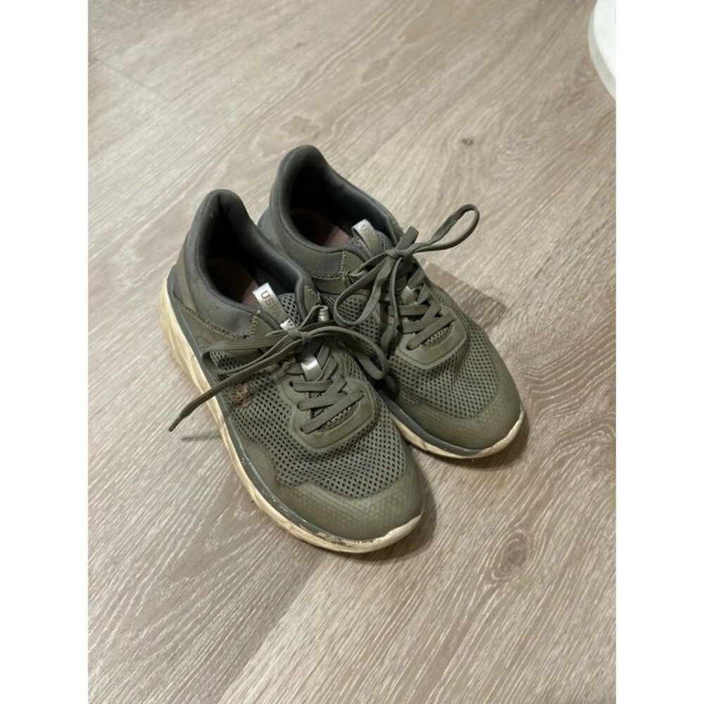 US Polo Association Youth Gray Sneakers Sz 4Y